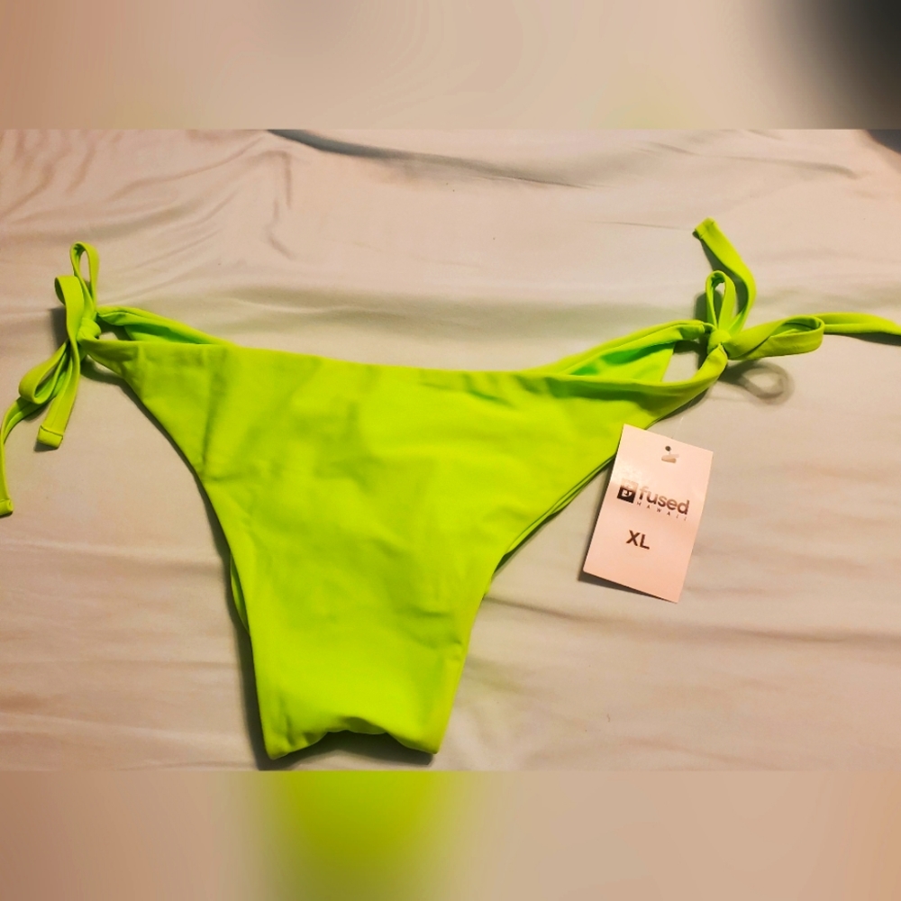 Fused bikini bottom
